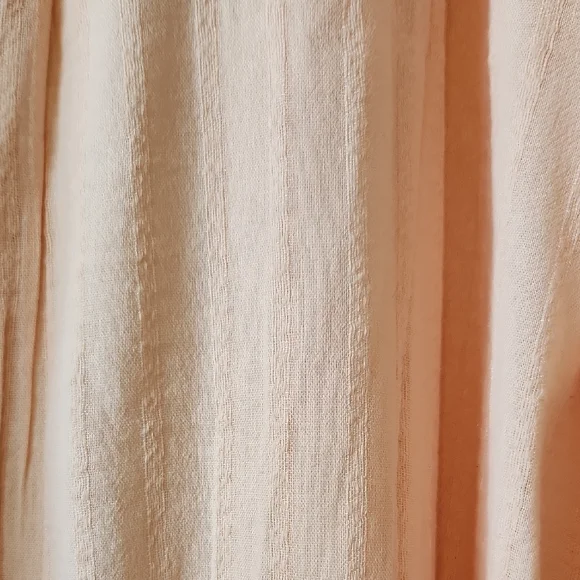 NWT - American Eagle Outfitters Light Peach Shirt - L - Picture 4 of 4